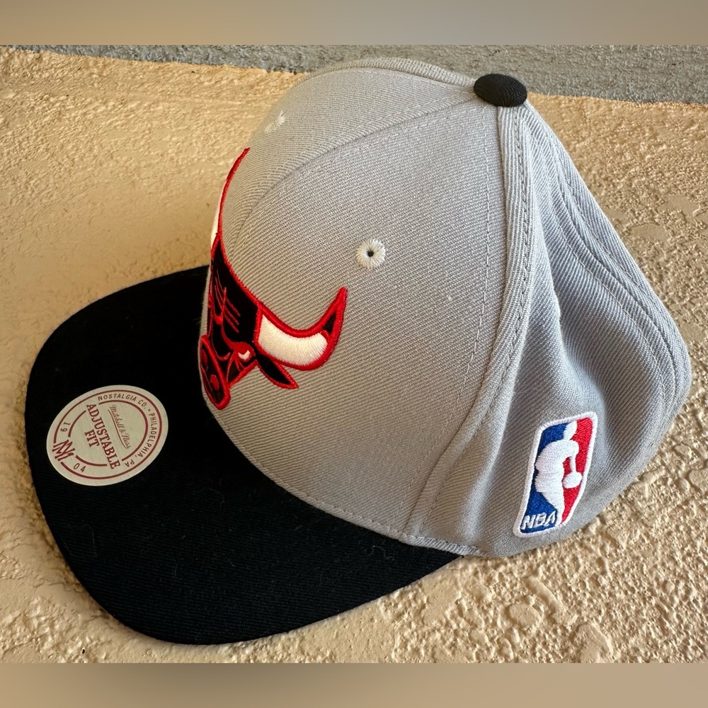 Mitchell & Ness Chicago Bulls Hat Gray Black Adjustable Snapback OS NEW